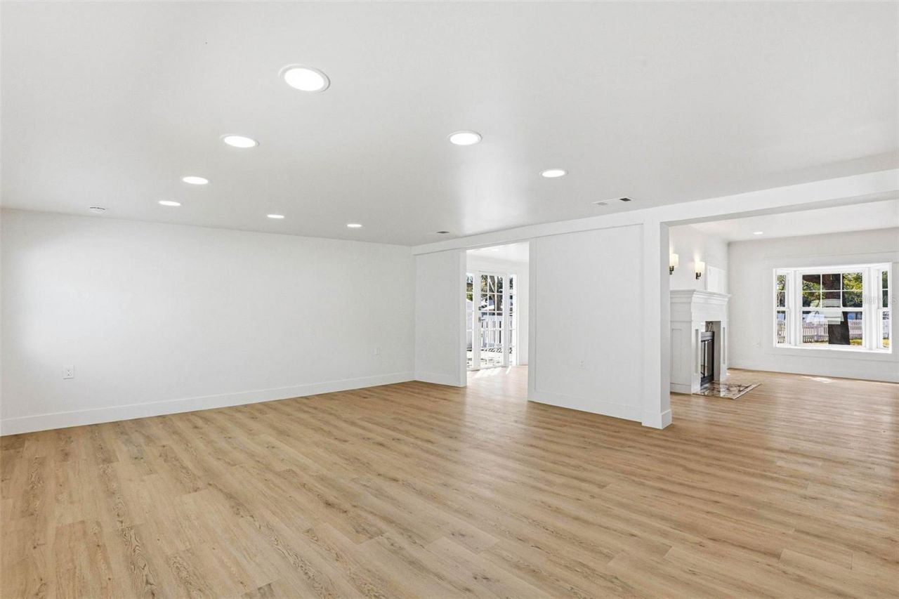 301 81st Avenue Ne, Saint Petersburg, FL 33702 Photo