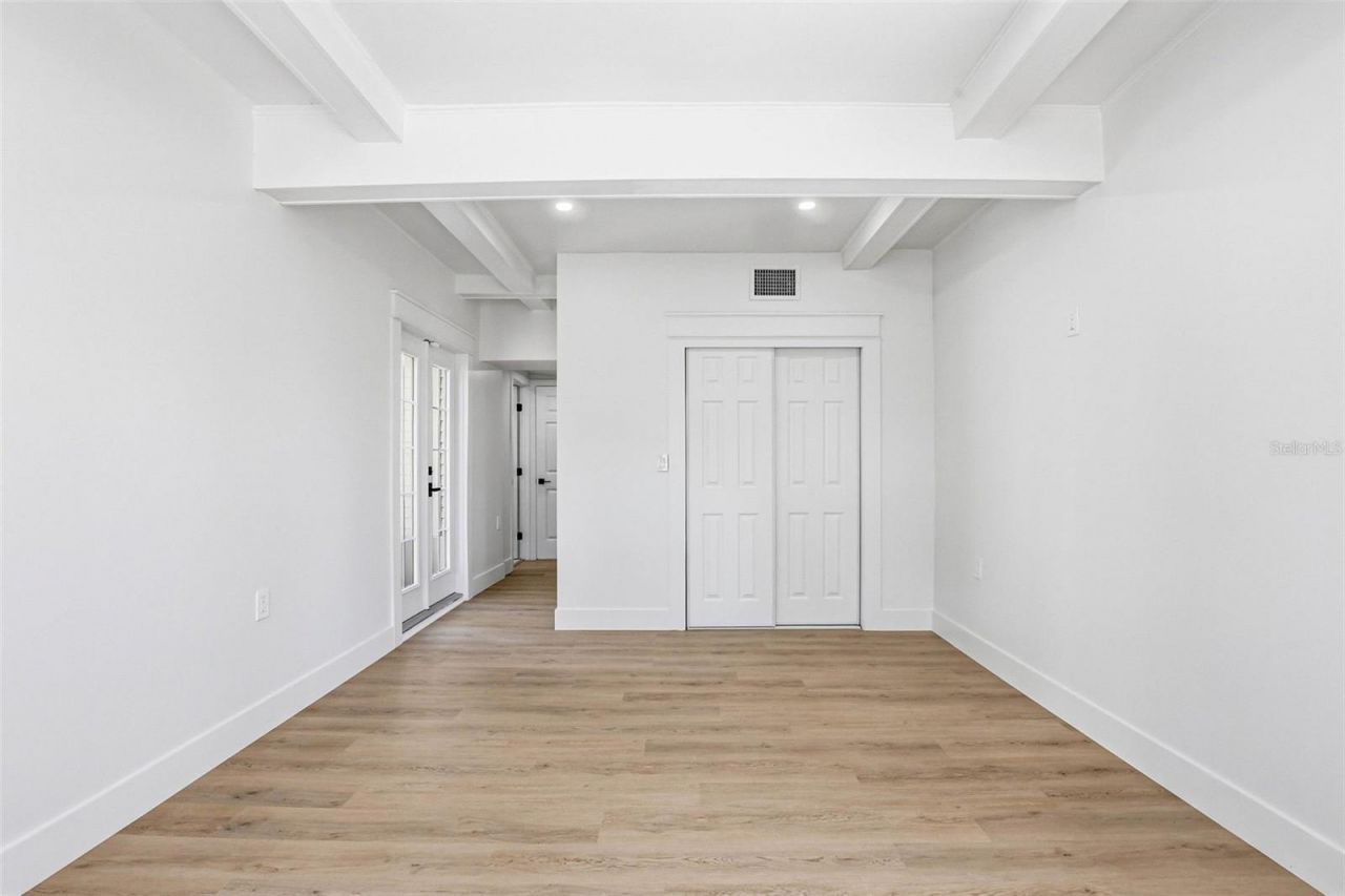 301 81st Avenue Ne, Saint Petersburg, FL 33702 Photo