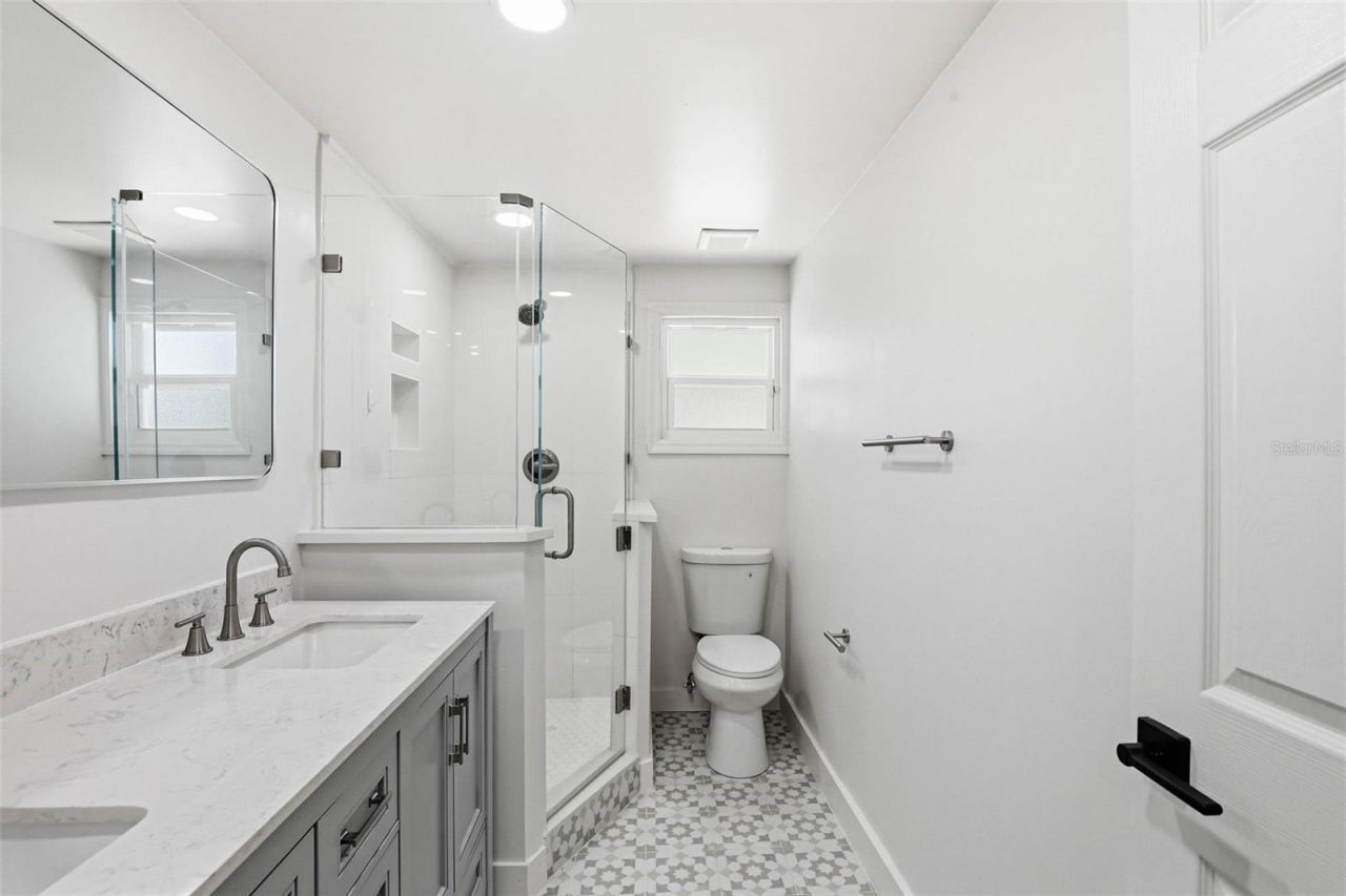 301 81st Avenue Ne, Saint Petersburg, FL 33702 Photo