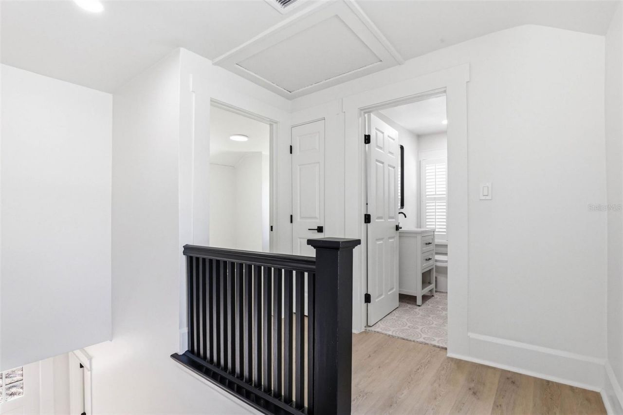 301 81st Avenue Ne, Saint Petersburg, FL 33702 Photo