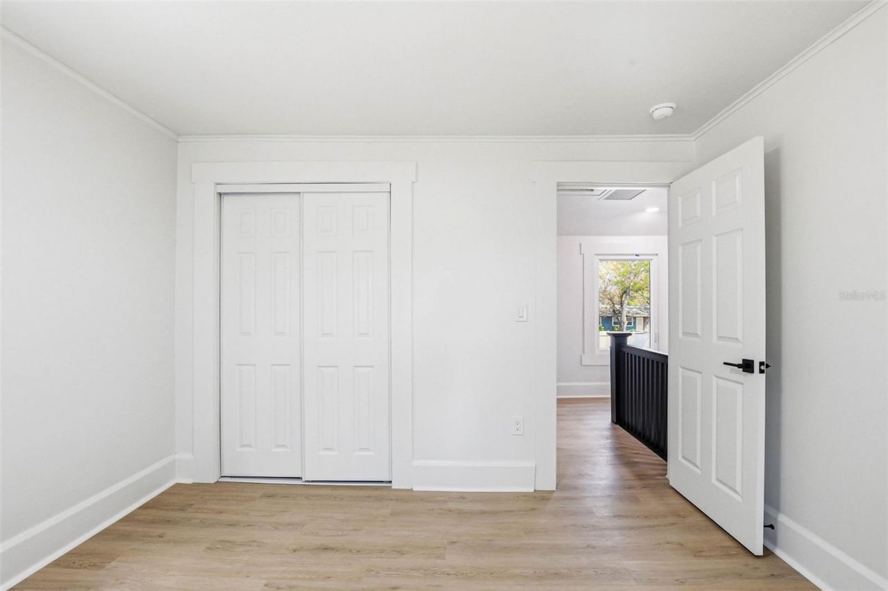 301 81st Avenue Ne, Saint Petersburg, FL 33702 Photo