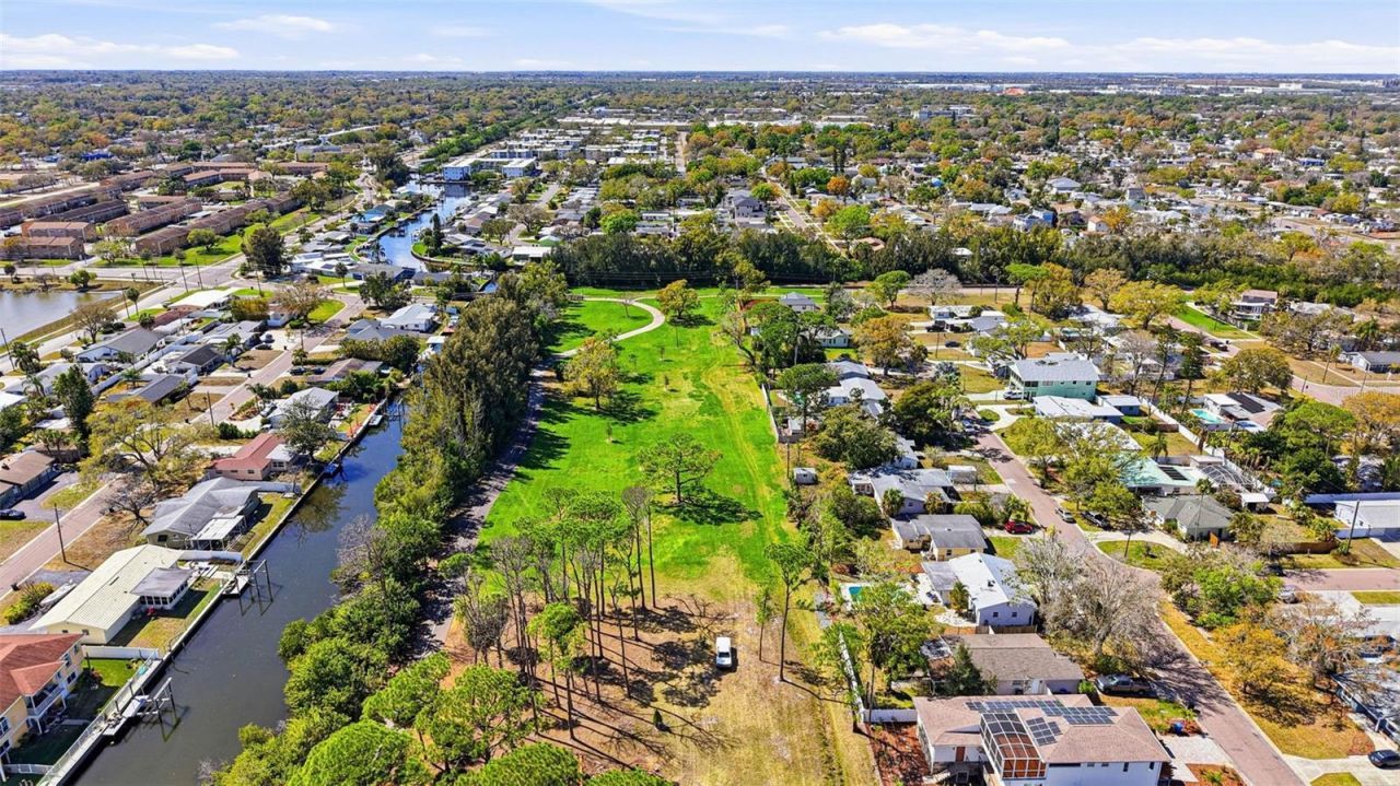 301 81st Avenue Ne, Saint Petersburg, FL 33702 Photo