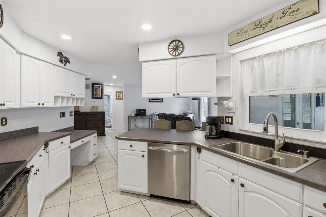 12524 SW 109th Place, Dunnellon, FL 34432 Photo