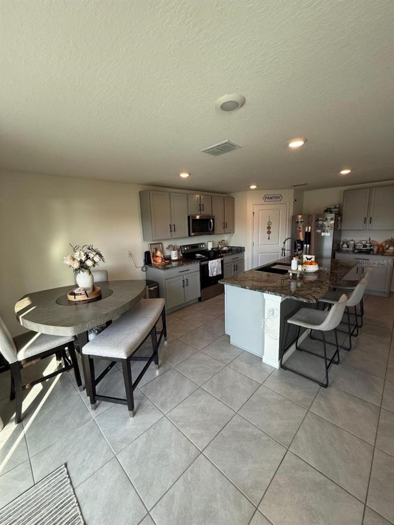 10662 Chippewa Drive , Parrish, FL 34219 Photo