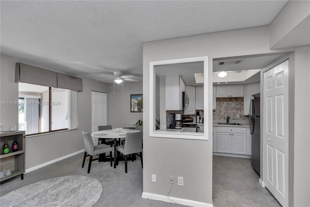 737 Midway Dr, Unit B, Ocala, FL 34472 Photo