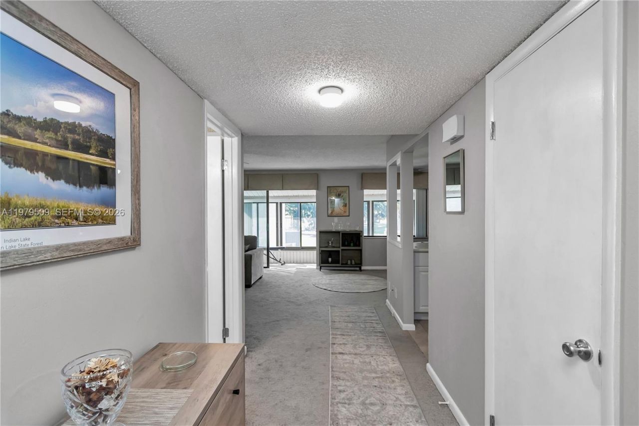 737 Midway Dr, Unit B, Ocala, FL 34472 Photo