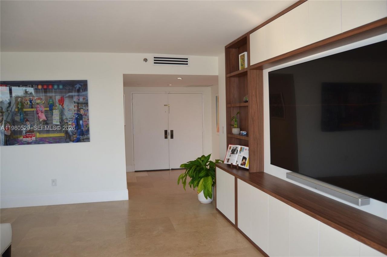 11113 Biscayne Blvd , Unit 351, Miami, FL 33181 Photo