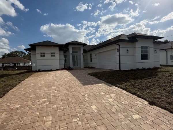 3705 36th ST SW , Lehigh Acres, FL 33976