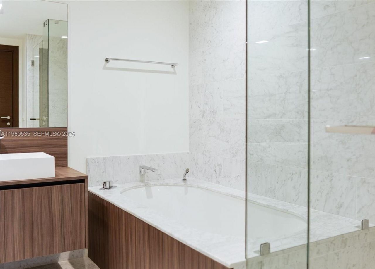 1000 Brickell Plaza , Unit 4506, Miami, FL 33131 Photo