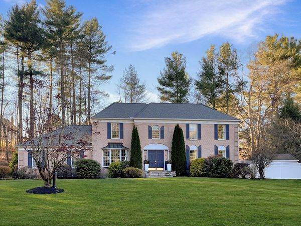 48 Dover Circle, Franklin, MA 02038