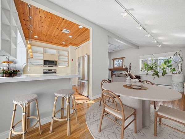 84 Winthrop St, Medway, MA 02053