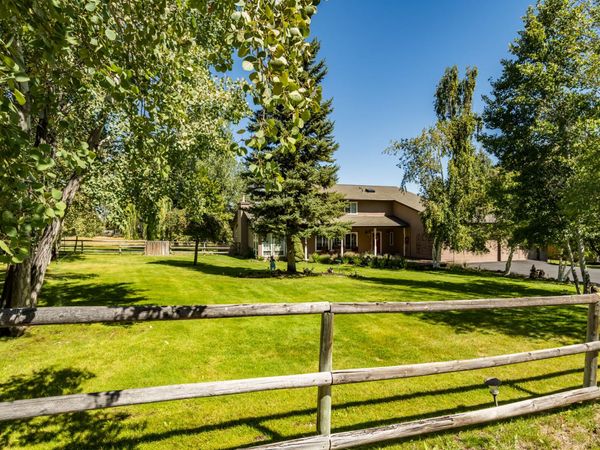 22030 Stormy Lane, Bend, OR 97701