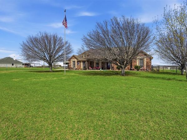 7229 County Road 1205, Rio Vista, TX 76093