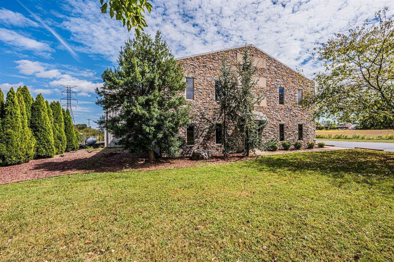 550 Kelly Road , Bowling Green, KY 42101 Main Photo