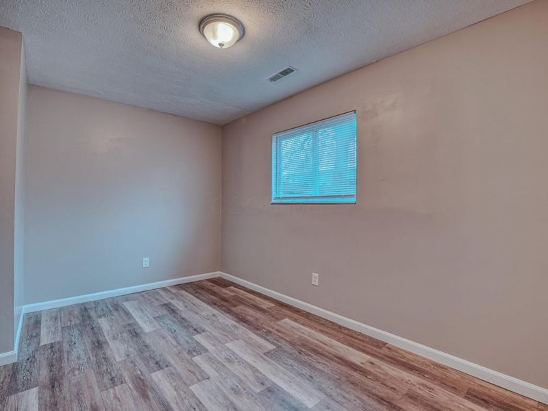 2735 Joyce Avenue , Unit D, Columbus, OH 43211 Photo 8