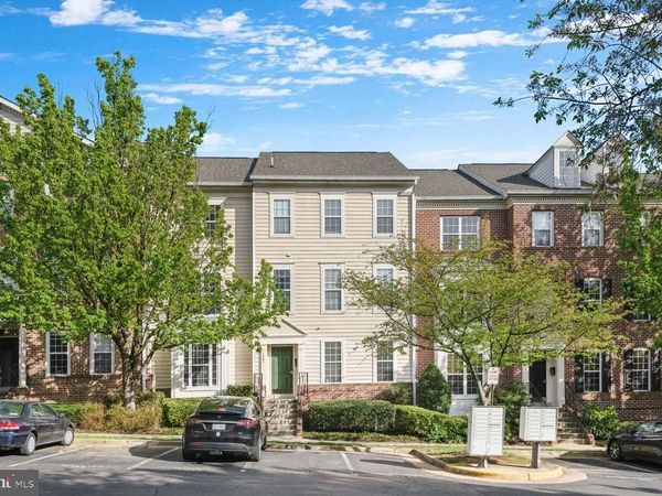 1581 LEEDS CASTLE DRIVE, Unit 102, VIENNA, VA 22182