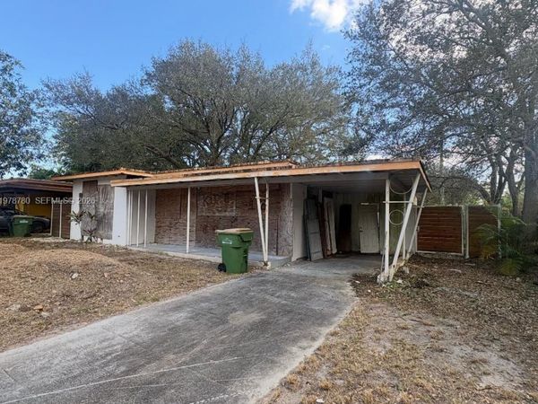 380 NW 128th St , North Miami, FL 33168