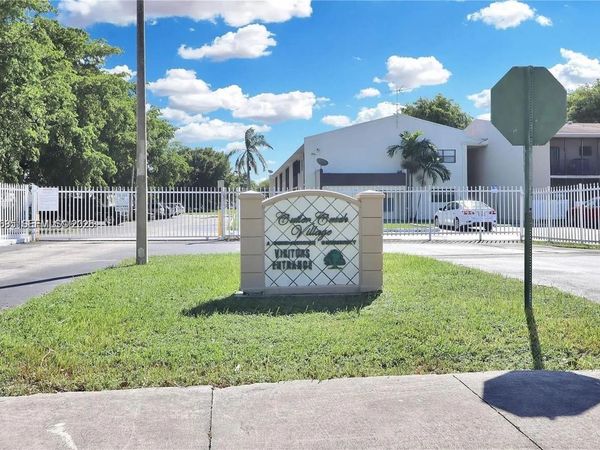 10370 SW 220th St , Unit 102, Cutler Bay, FL 33190