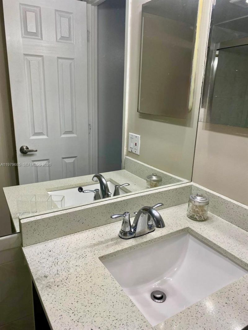 10370 SW 220th St , Unit 102, Cutler Bay, FL 33190 Photo