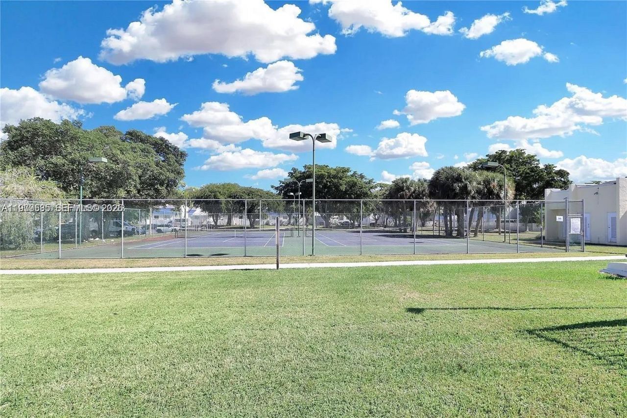 10370 SW 220th St , Unit 102, Cutler Bay, FL 33190 Photo