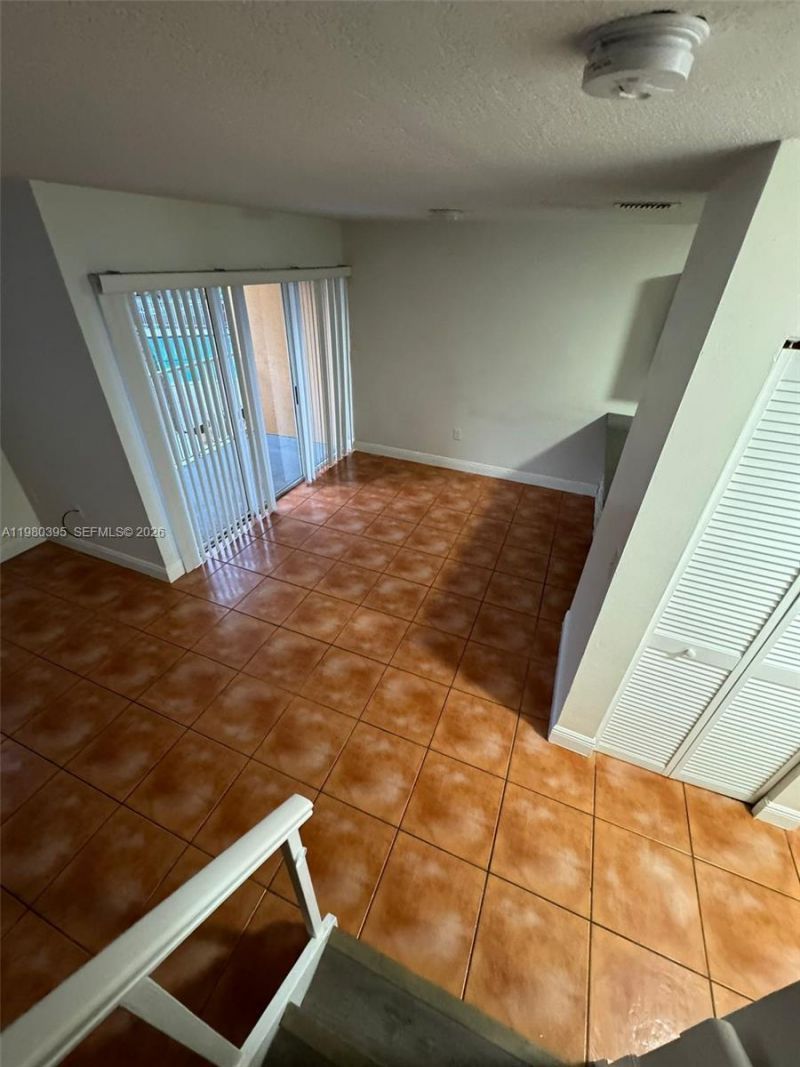 6235 Kendale Lakes Cir , Unit 237, Miami, FL 33183 Photo