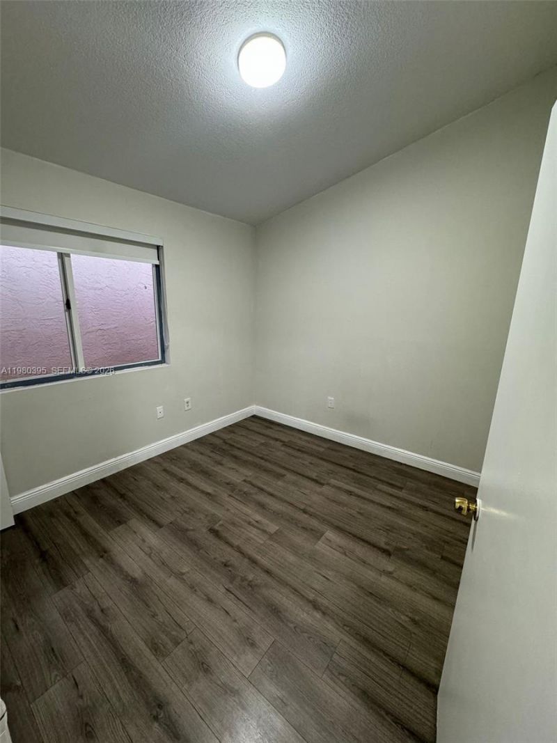 6235 Kendale Lakes Cir , Unit 237, Miami, FL 33183 Photo