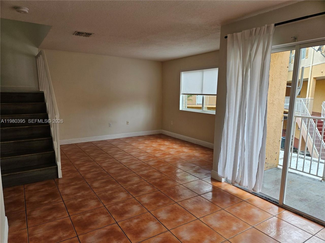 6235 Kendale Lakes Cir, Unit 237, Miami, FL 33183 Photo
