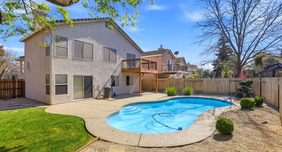 9510 Village Tree Dr, Elk Grove, CA 95758 Photo