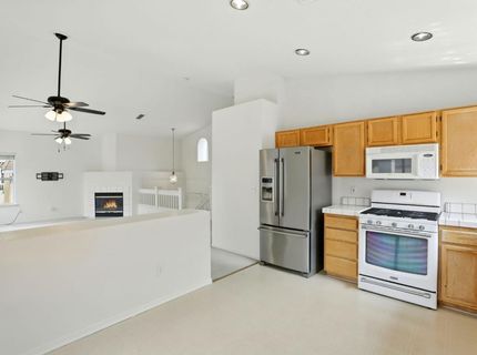 9510 Village Tree Dr, Elk Grove, CA 95758 Photo