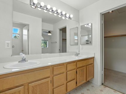 9510 Village Tree Dr, Elk Grove, CA 95758 Photo