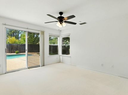 9510 Village Tree Dr, Elk Grove, CA 95758 Photo