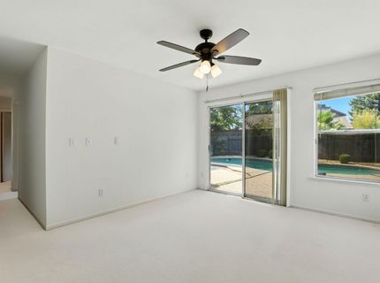 9510 Village Tree Dr, Elk Grove, CA 95758 Photo