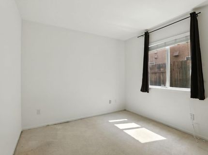 9510 Village Tree Dr, Elk Grove, CA 95758 Photo