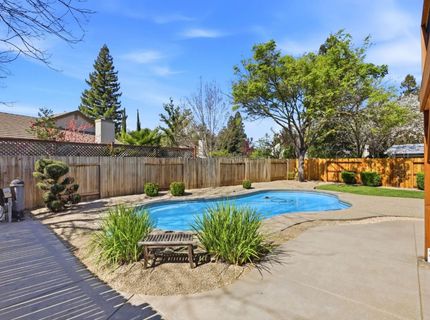 9510 Village Tree Dr, Elk Grove, CA 95758 Photo