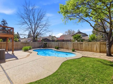 9510 Village Tree Dr, Elk Grove, CA 95758 Photo