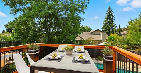 9510 Village Tree Dr, Elk Grove, CA 95758 Photo