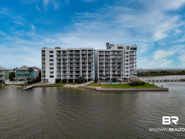 1516 Sandpiper Lane, Unit 207, Gulf Shores, AL 36542