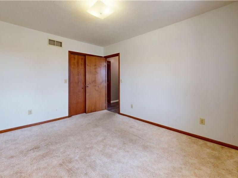 818 Seneca Drive, Belpre, OH 45714 Photo 15