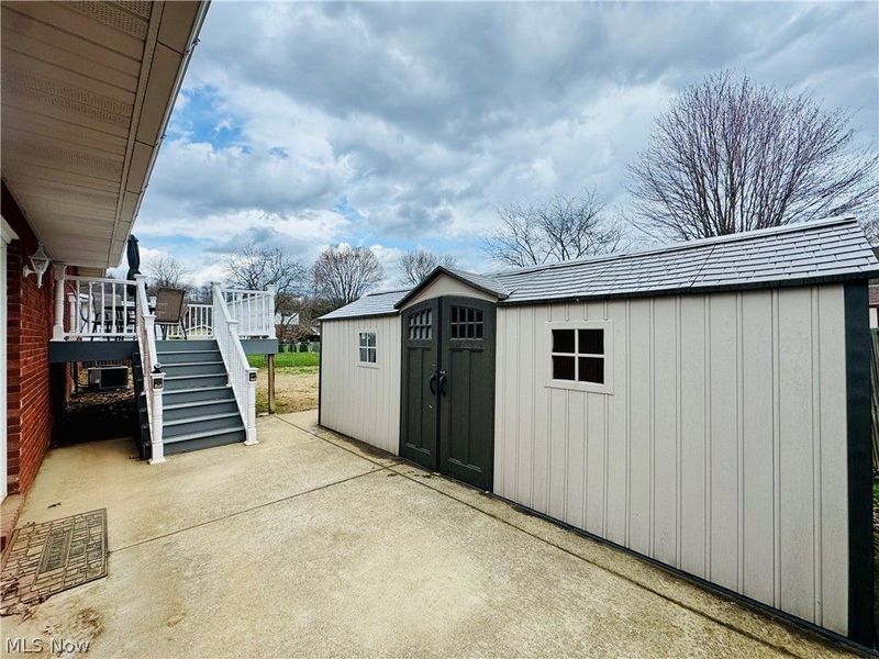 818 Seneca Drive, Belpre, OH 45714 Photo 4