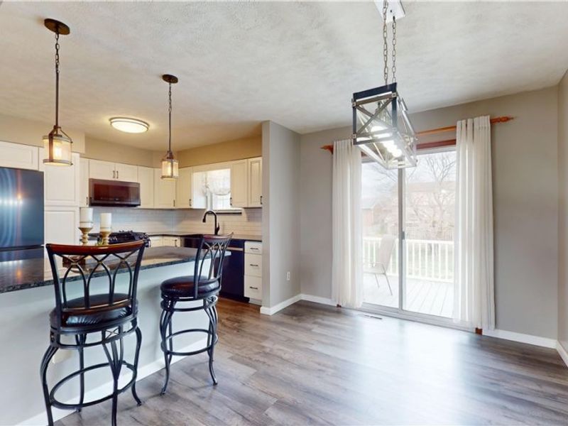 818 Seneca Drive, Belpre, OH 45714 Photo 9