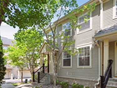 8296 Townsend Drive , Eden Prairie, MN 55344