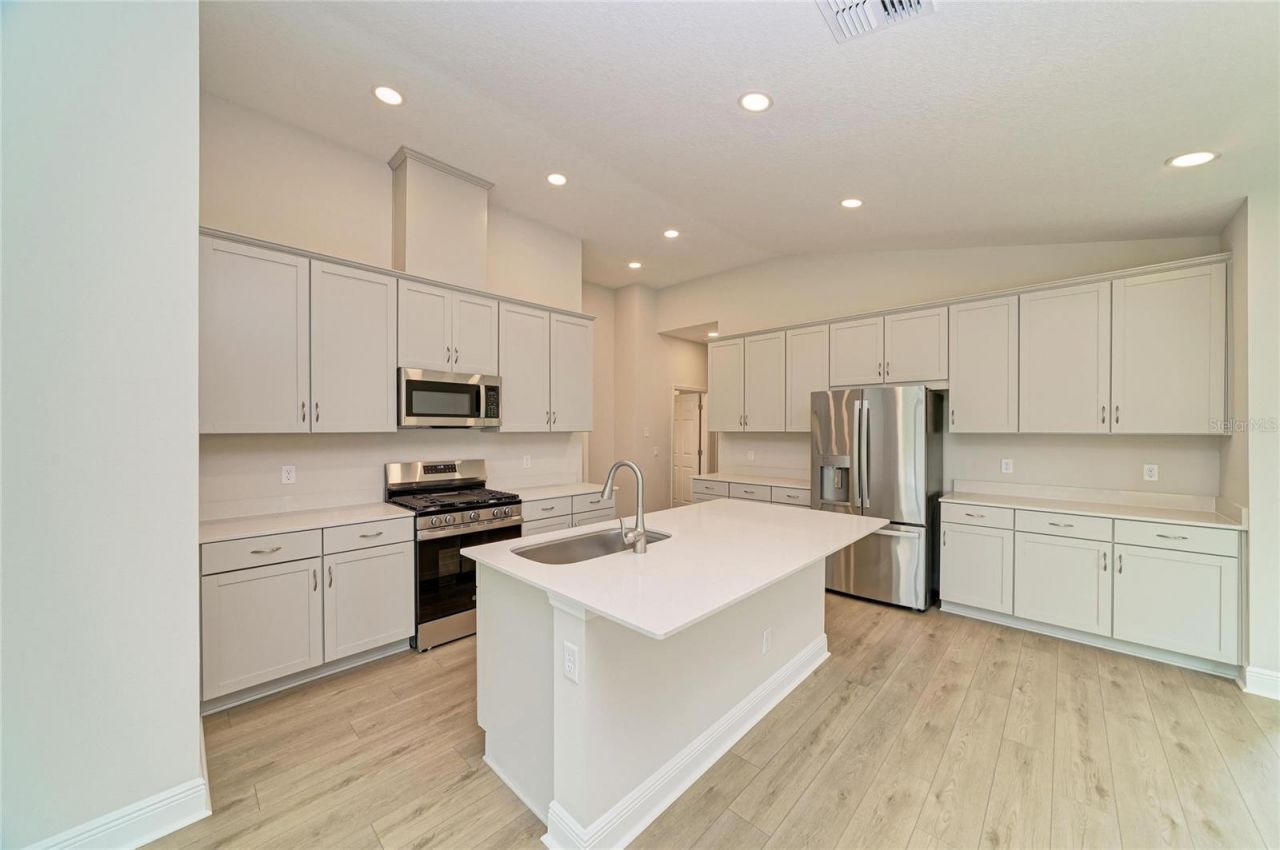 12373 Oak  Hill Way, Parrish, FL 34219 Photo