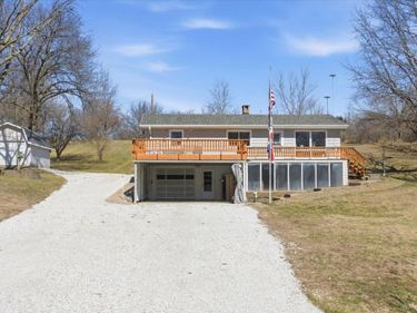 20264 HONEYSUCKLE Road, COUNCIL BLUFFS, IA 51503