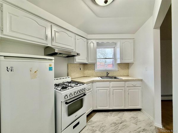 157-54 20 Road , Unit 2 FL, Whitestone, NY 11357