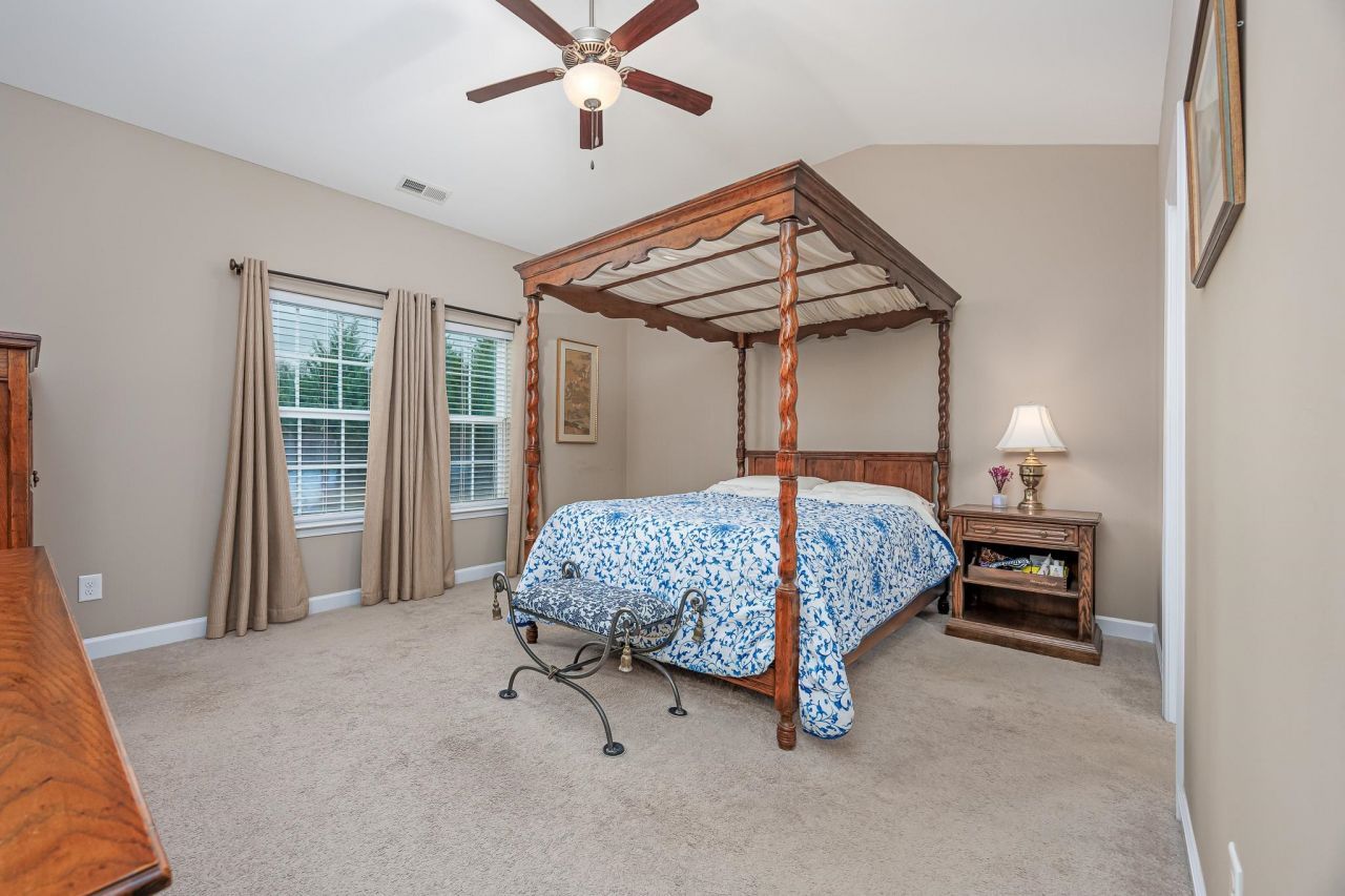 719 Londonberry Ct. Photo 17