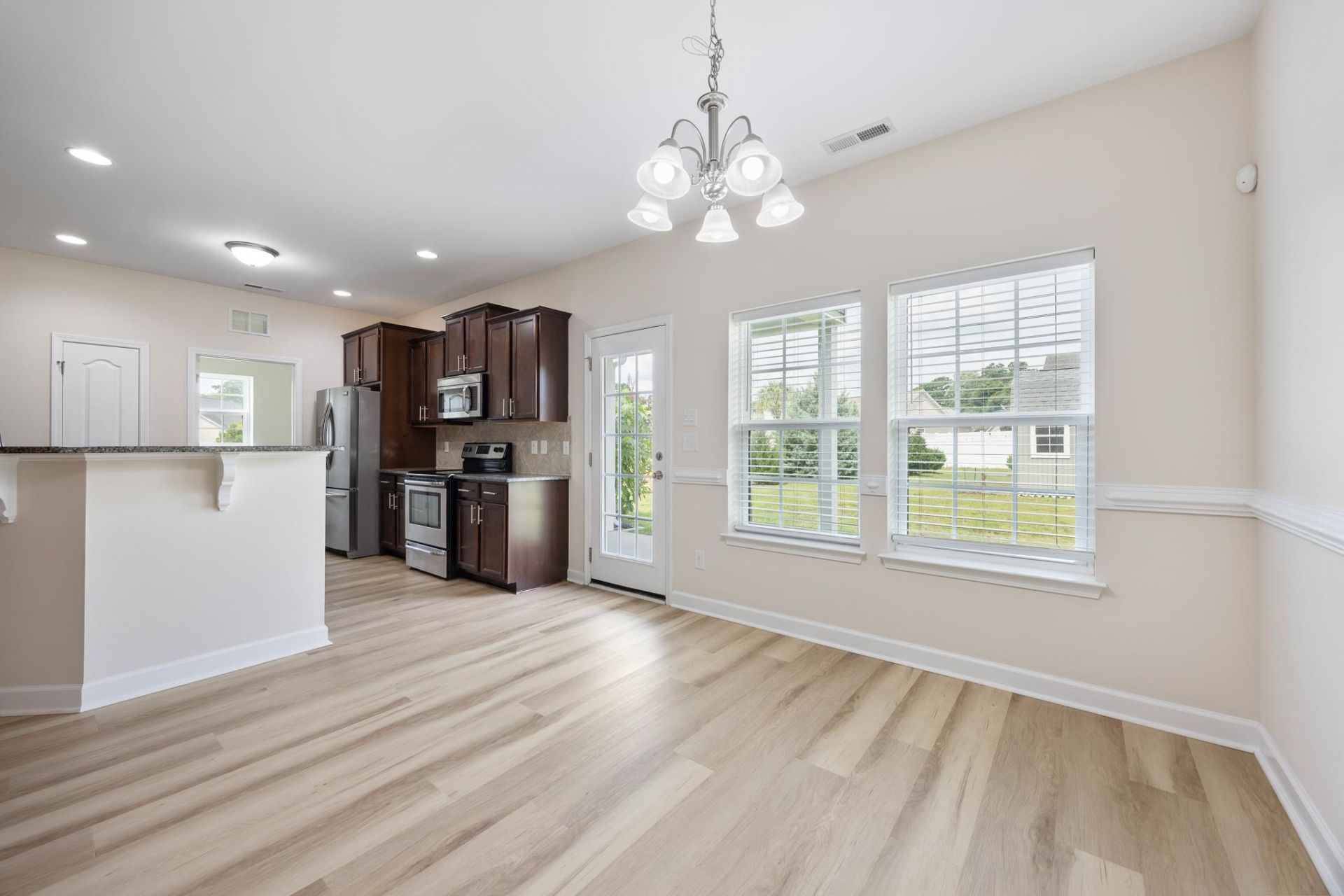 719 Londonberry Ct. Photo 17