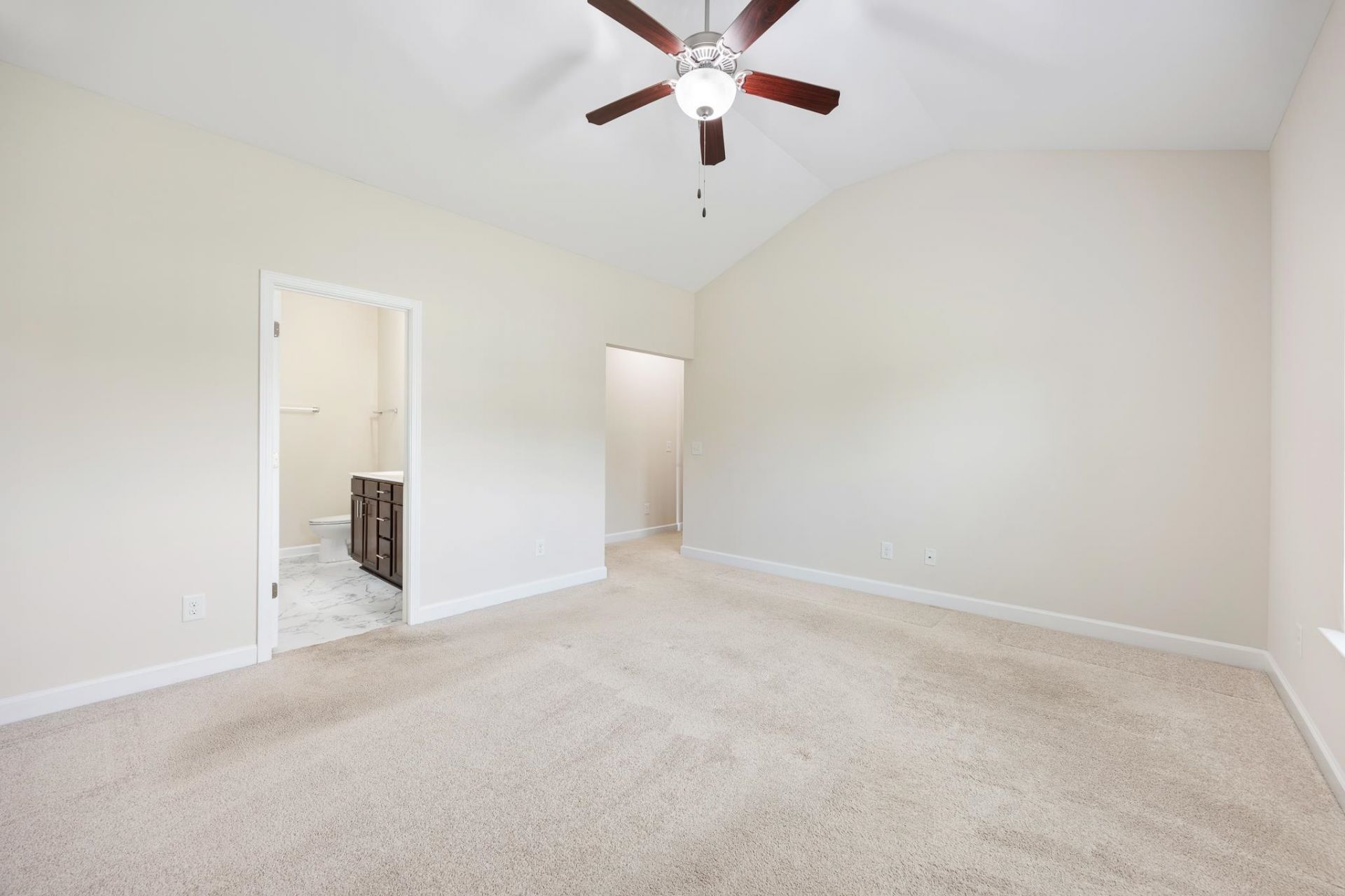 719 Londonberry Ct. Photo 27