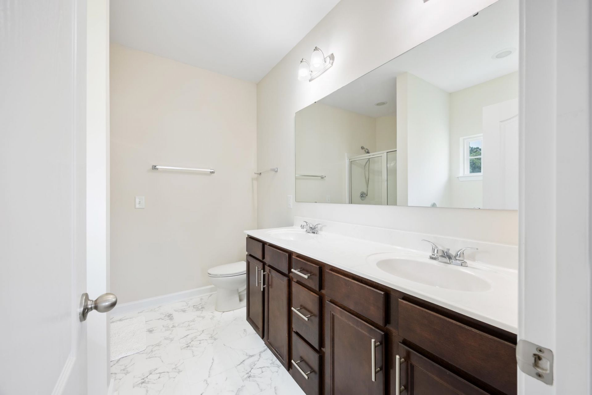 719 Londonberry Ct. Photo 28