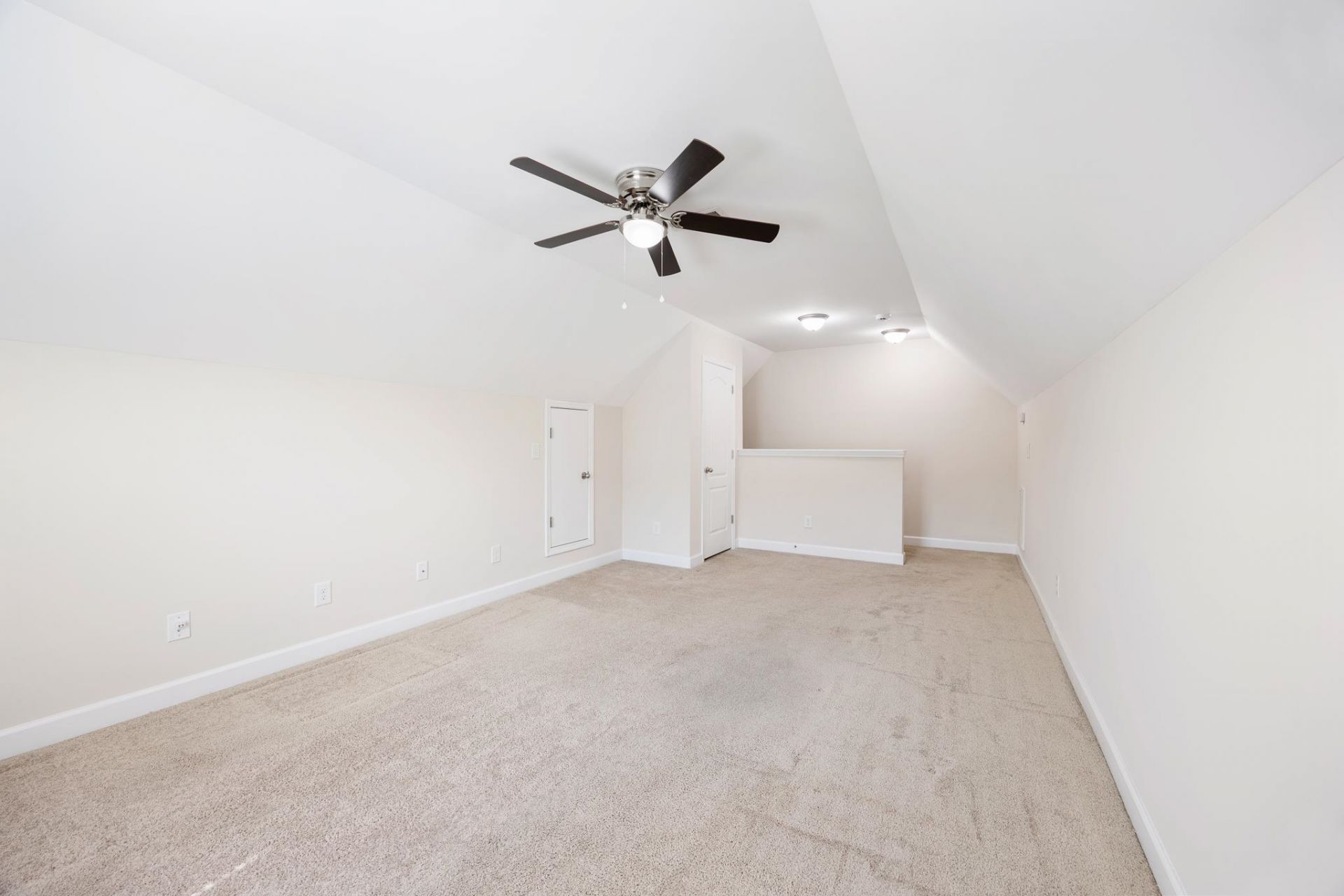 719 Londonberry Ct. Photo 38