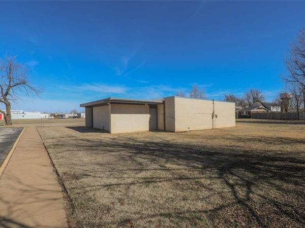 500 Park Place, Mustang, OK 73064